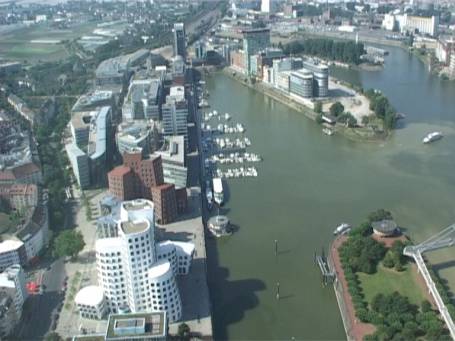 Düsseldorf : Blick über den Medienhafen